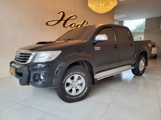 TOYOTA HILUX 3.0 SRV 4X4 CD 16V TURBO INTERCOOLER DIESEL 4P MANUAL